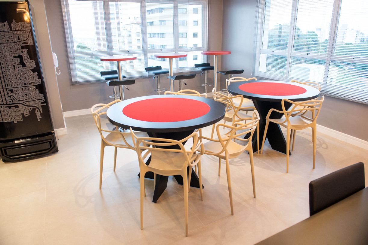 Apartamento 2 quartos para venda no bairro Centro em Caxias do Sul