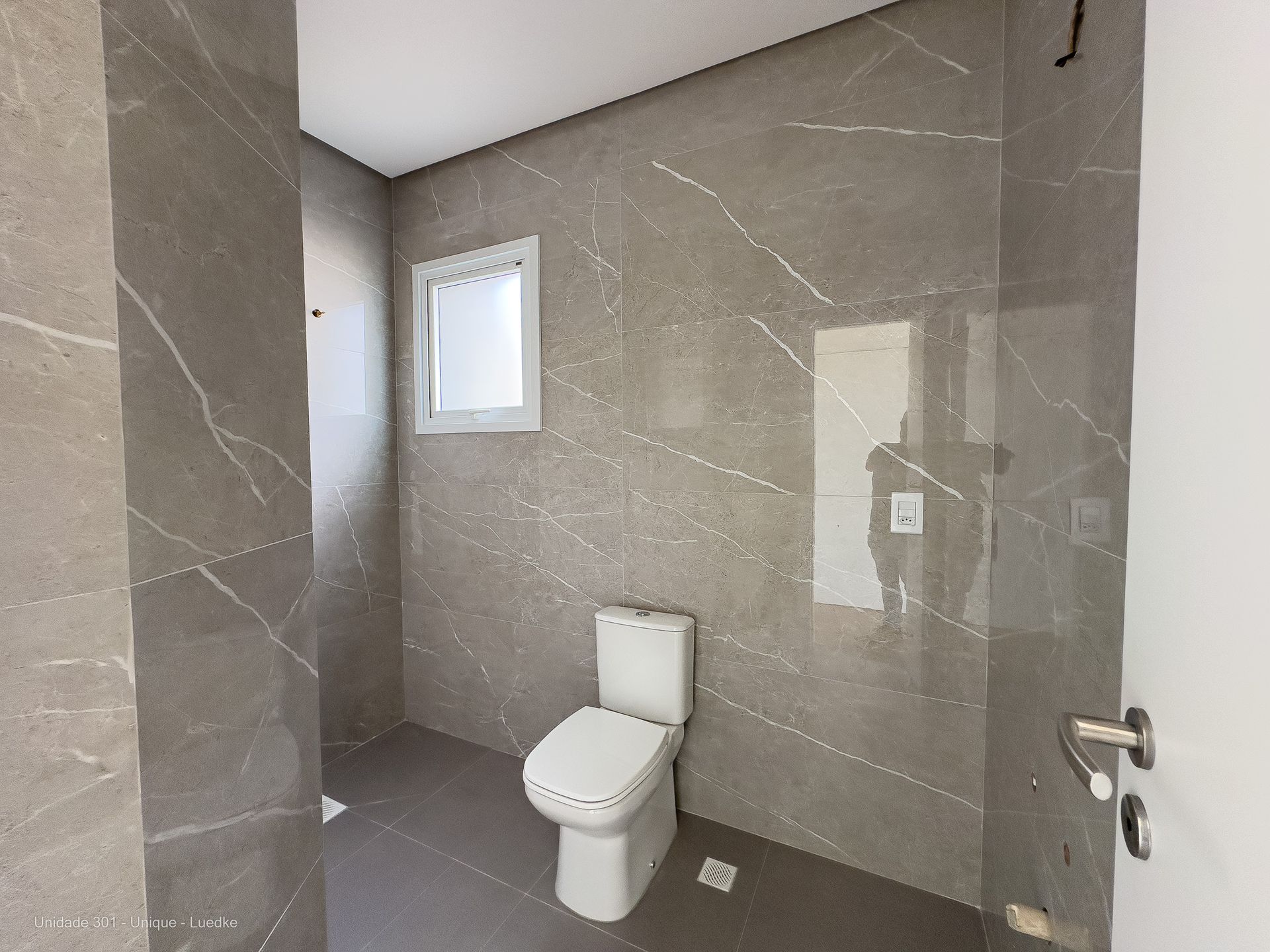 Apartamento 2 quartos sendo 2 suítes para venda no bairro Floresta em Gramado