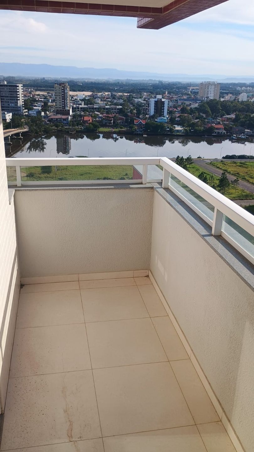 Cobertura para venda no bairro Predial em Torres
