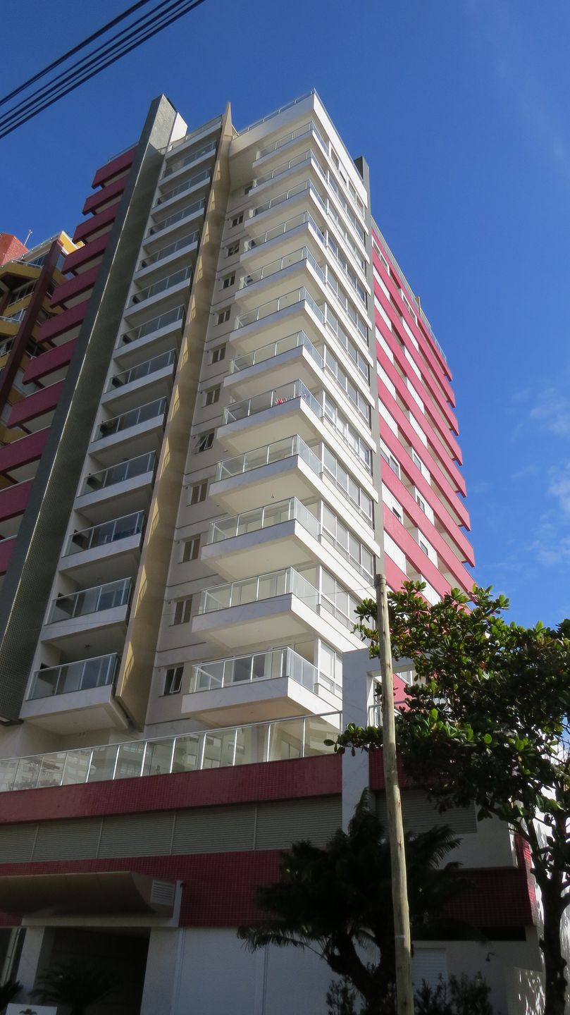 Cobertura para venda no bairro Predial em Torres