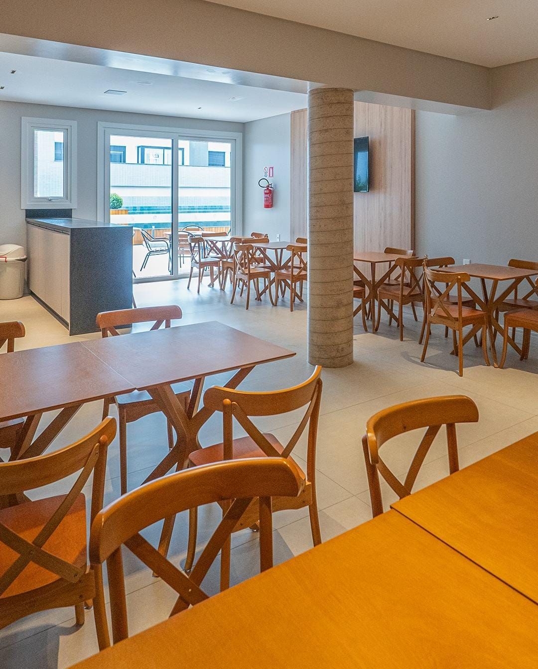 Apartamento 2 quartos sendo 1 suíte para venda no bairro Beira Mar em Torres