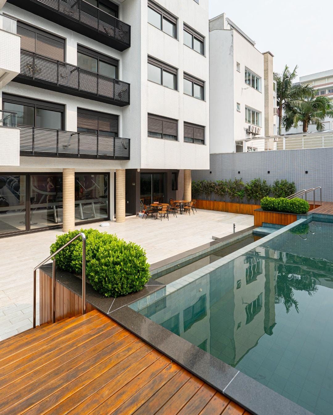 Apartamento 2 quartos sendo 1 suíte para venda no bairro Beira Mar em Torres