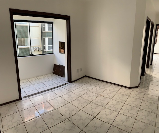 Apartamento à venda com 2 quartos, 68m² - Foto 3