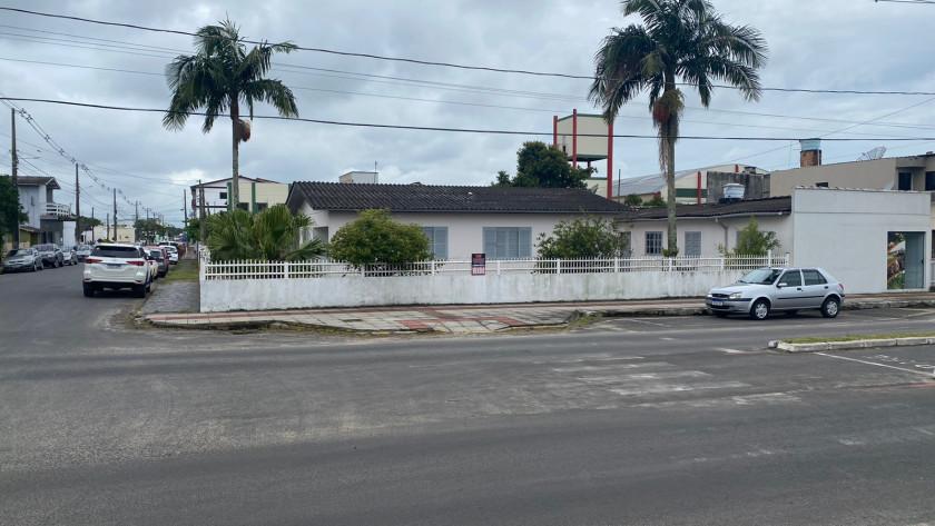 Casa para venda no bairro São Luiz em Sombrio