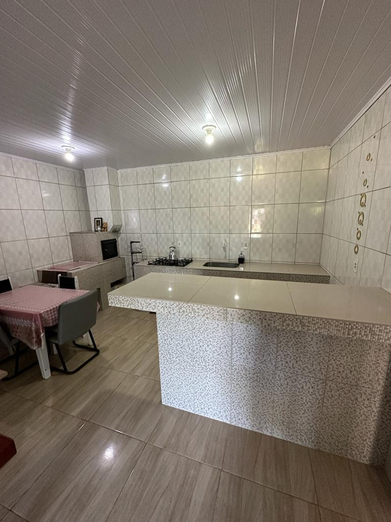 Casa à venda com 2 quartos, 100m² - Foto 3