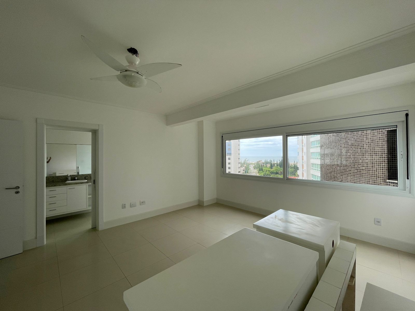 Apartamento à venda com 4 quartos, 249m² - Foto 8