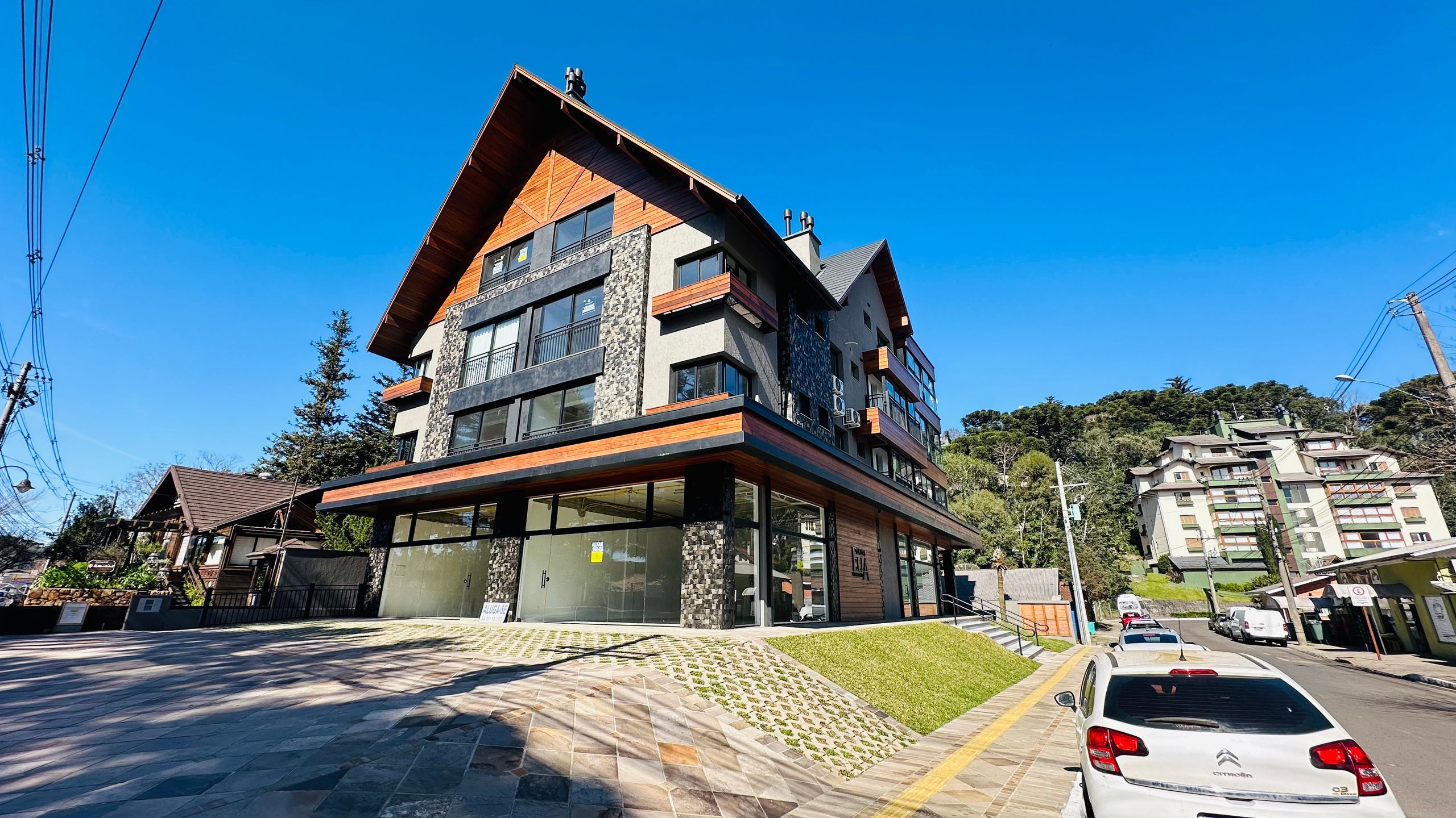 Loja para venda no bairro Vila Suíça em Gramado