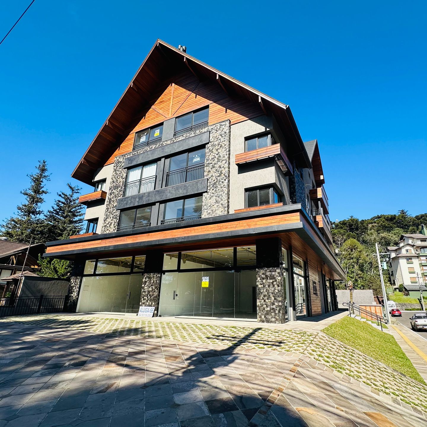 Loja para venda no bairro Vila Suíça em Gramado