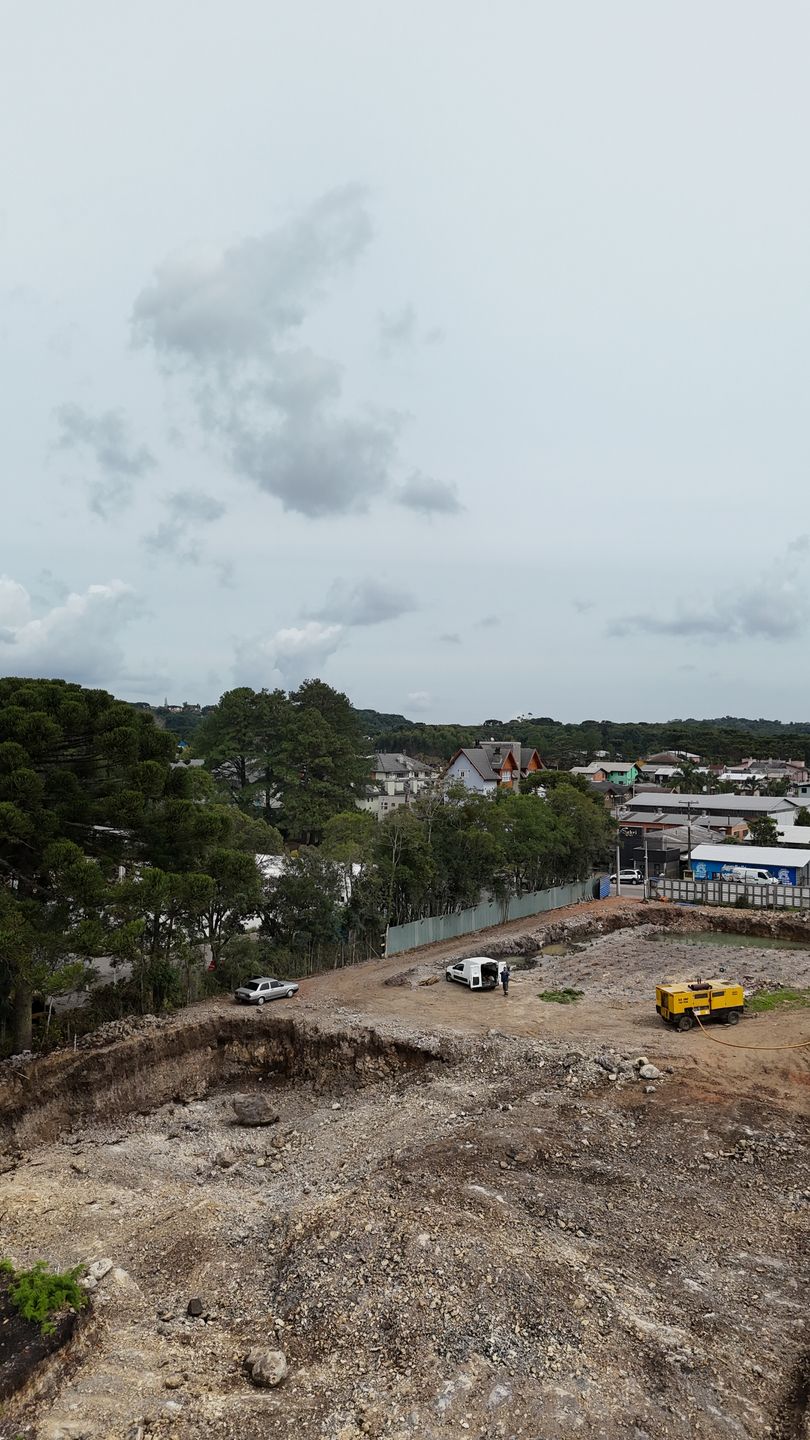 Apartamento 2 quartos sendo 1 suíte para venda no bairro Moura em Gramado