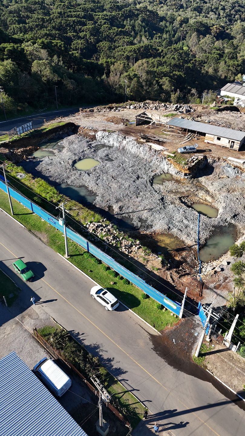 Apartamento 2 quartos sendo 1 suíte para venda no bairro Moura em Gramado