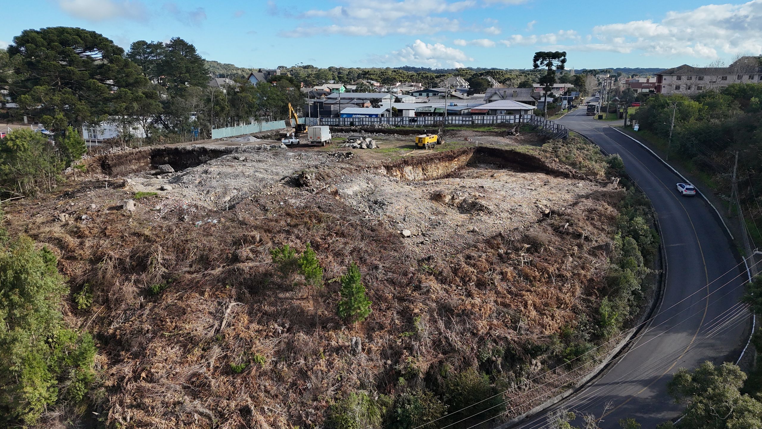 Apartamento 2 quartos sendo 1 suíte para venda no bairro Moura em Gramado