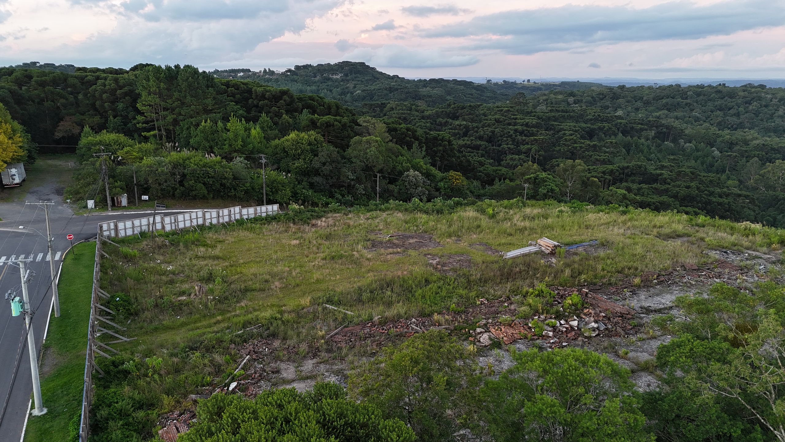 Apartamento 2 quartos sendo 1 suíte para venda no bairro Moura em Gramado