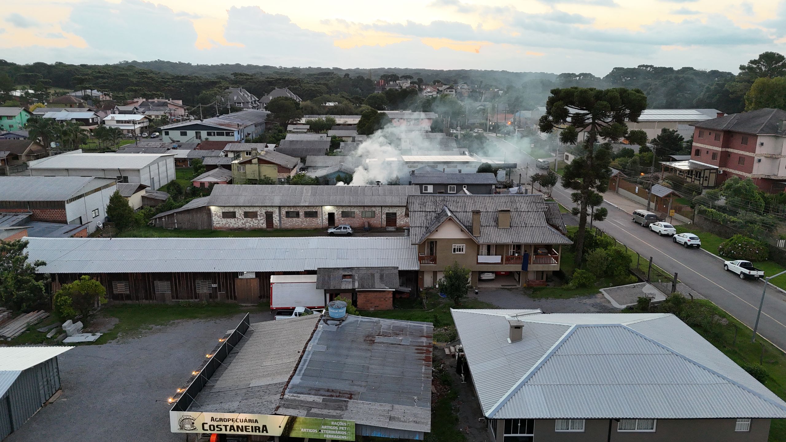 Apartamento 2 quartos sendo 1 suíte para venda no bairro Moura em Gramado
