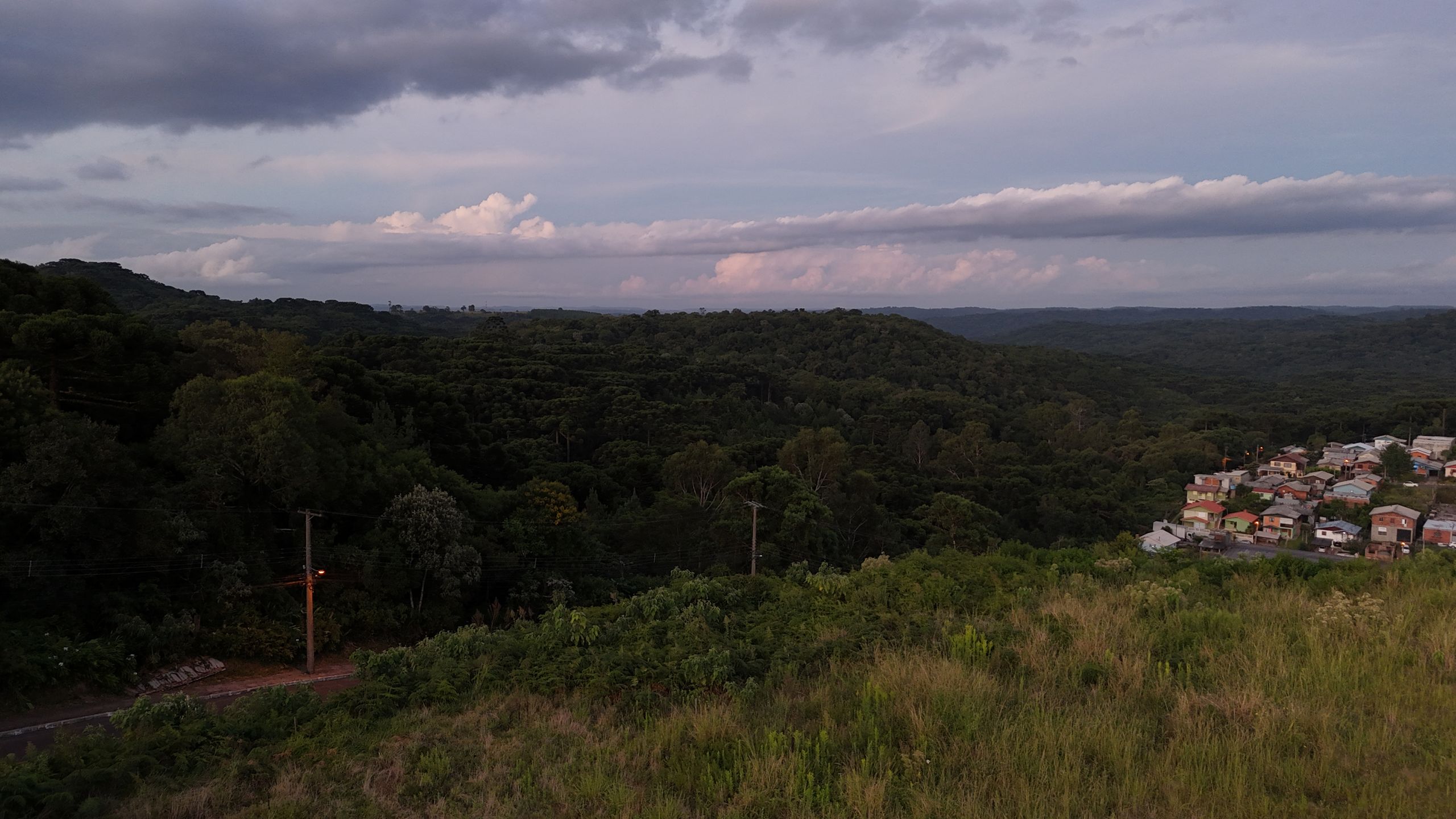 Apartamento 2 quartos sendo 1 suíte para venda no bairro Moura em Gramado