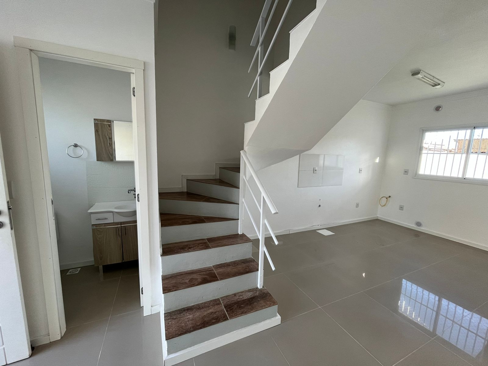 Apartamento à venda com 2 quartos, 70m² - Foto 12