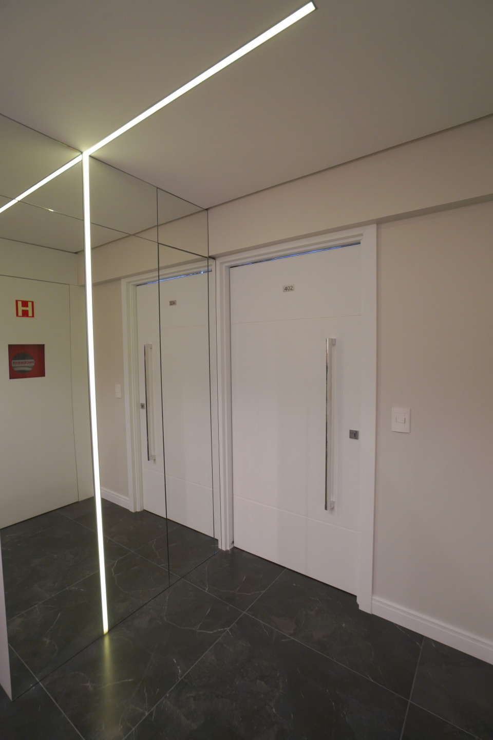 Apartamento à venda com 3 quartos, 137m² - Foto 51