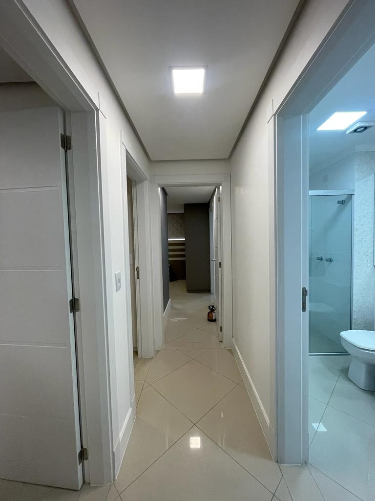 Apartamento à venda com 3 quartos, 105m² - Foto 20